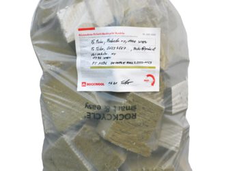 Mit Rockcycle smart & easy bietet Rockwool jetzt auch eine Lösung zum Recycling von Mineralwolle-Dämmstoff für kleine Mengen. Foto: Rockwoo