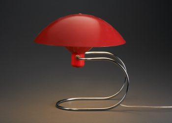 Greta von Nessens Anywhere Lamp aus Aluminium und Edelstahl entstand 1951 und wurde in die Sammlung des MOMA New York aufgenommen. Foto: VDM Andreas Jung