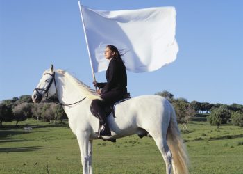 Peace now, Marina Abramović "The Hero", C-print, Spain, 2001 © TheMahler.com, Courtesy of the Marina Abramović Archives